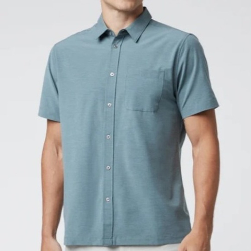 Vuori Men's Small Blue Short Sleeve Bridge Button Down Performance Shirt‎ Casual